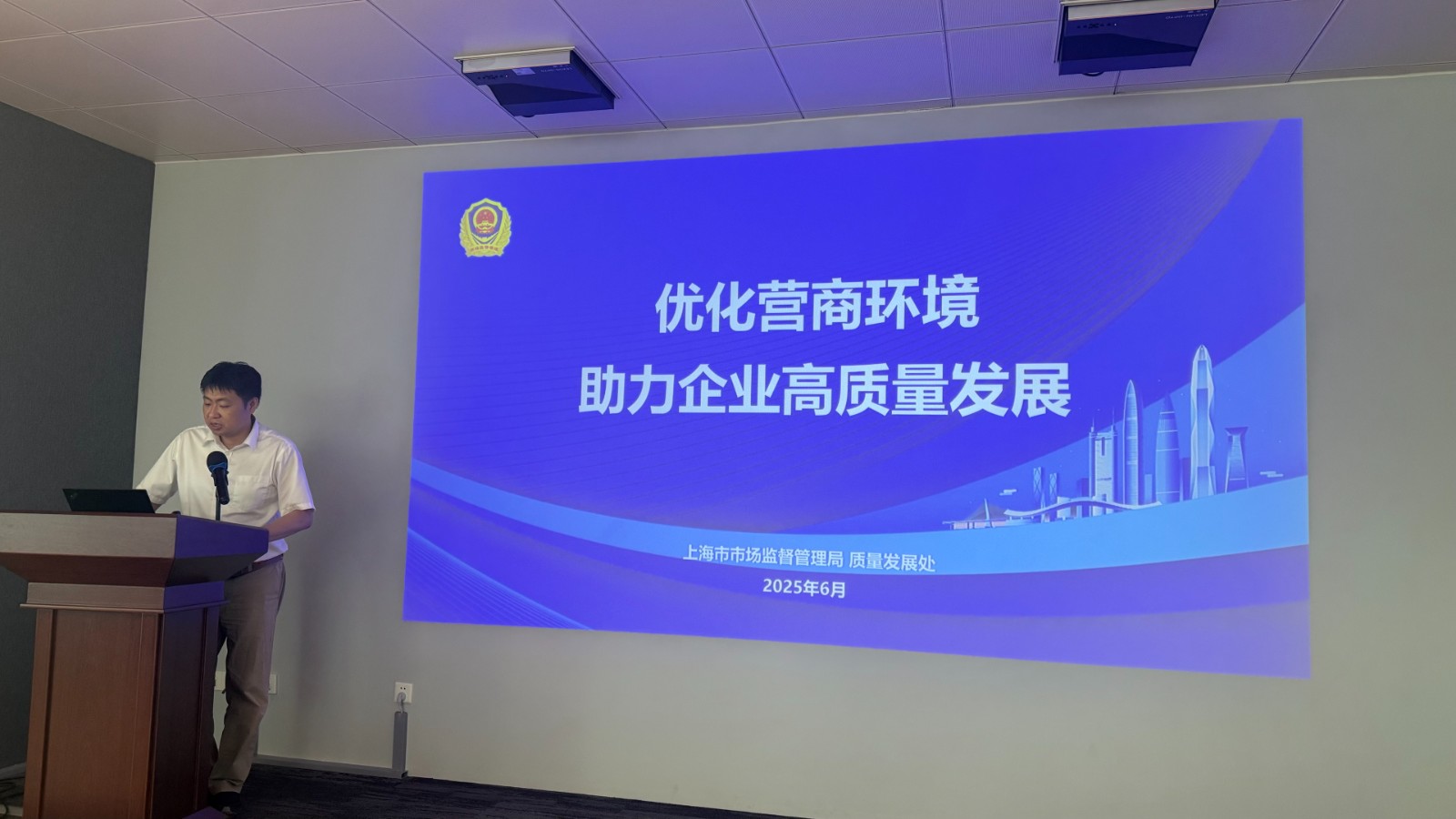 40dbc3f5-abb3-469b-a6b5-8f0147976d2c.jpg
